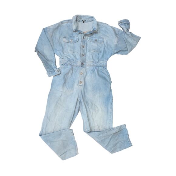 New Express Denim Relaxed Ankle Straight Leg Jumpsuit size L - Picture 1 of 11